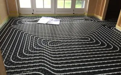 Instalación de suelo radiante, un sistema eficiente para calentar tu hogar. Averigua cuanto cuesta poner suelo radiante.